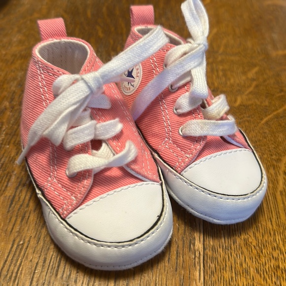 Converse All Star Pink infant High Top Sneaker/Slippers Sz 2 Month - Picture 1 of 4